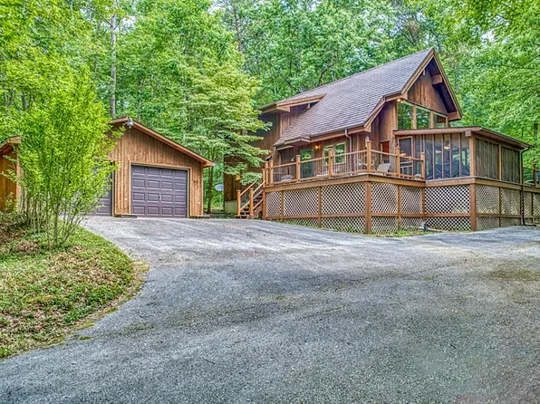 919 Reeves Rd, Monterey, TN 38574