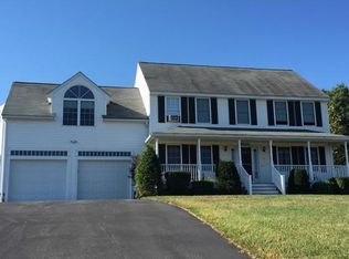 51 Emerald St, Tyngsboro, MA 01879
