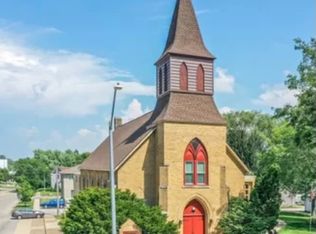 1404 Main St #I, Cedar Falls, IA 50613