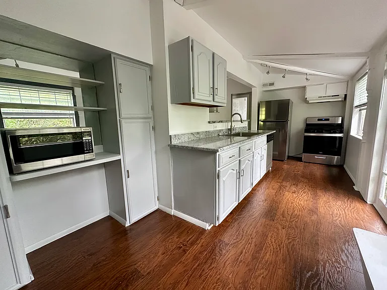 347 Glenway Ave — Photo 10