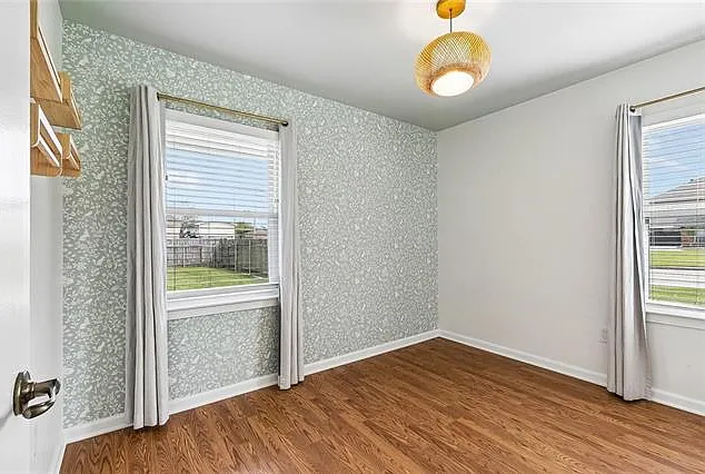 901 Waltham St — Photo 11