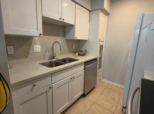 8427 Hearth Dr APT 6, Houston, TX 77054