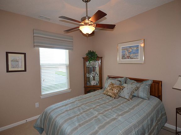 5th image of 10668 Brighton Knoll Pkwy N