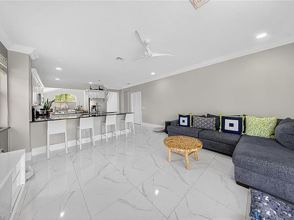 3rd image of 9730 Springlake CIR