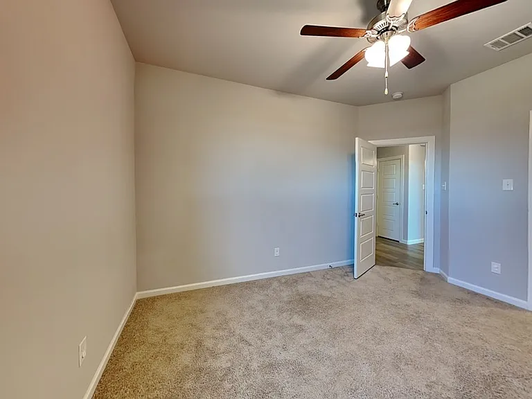 545 Hazeltine Rd — Photo 12
