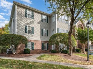 524 Scholastic Ct, Winston Salem, NC 27106
