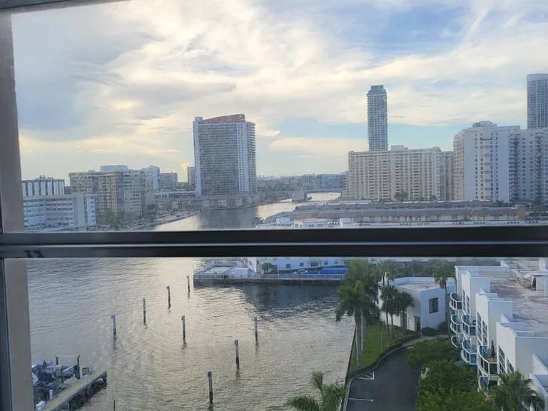 1965 S Ocean Dr #11 — Photo 12