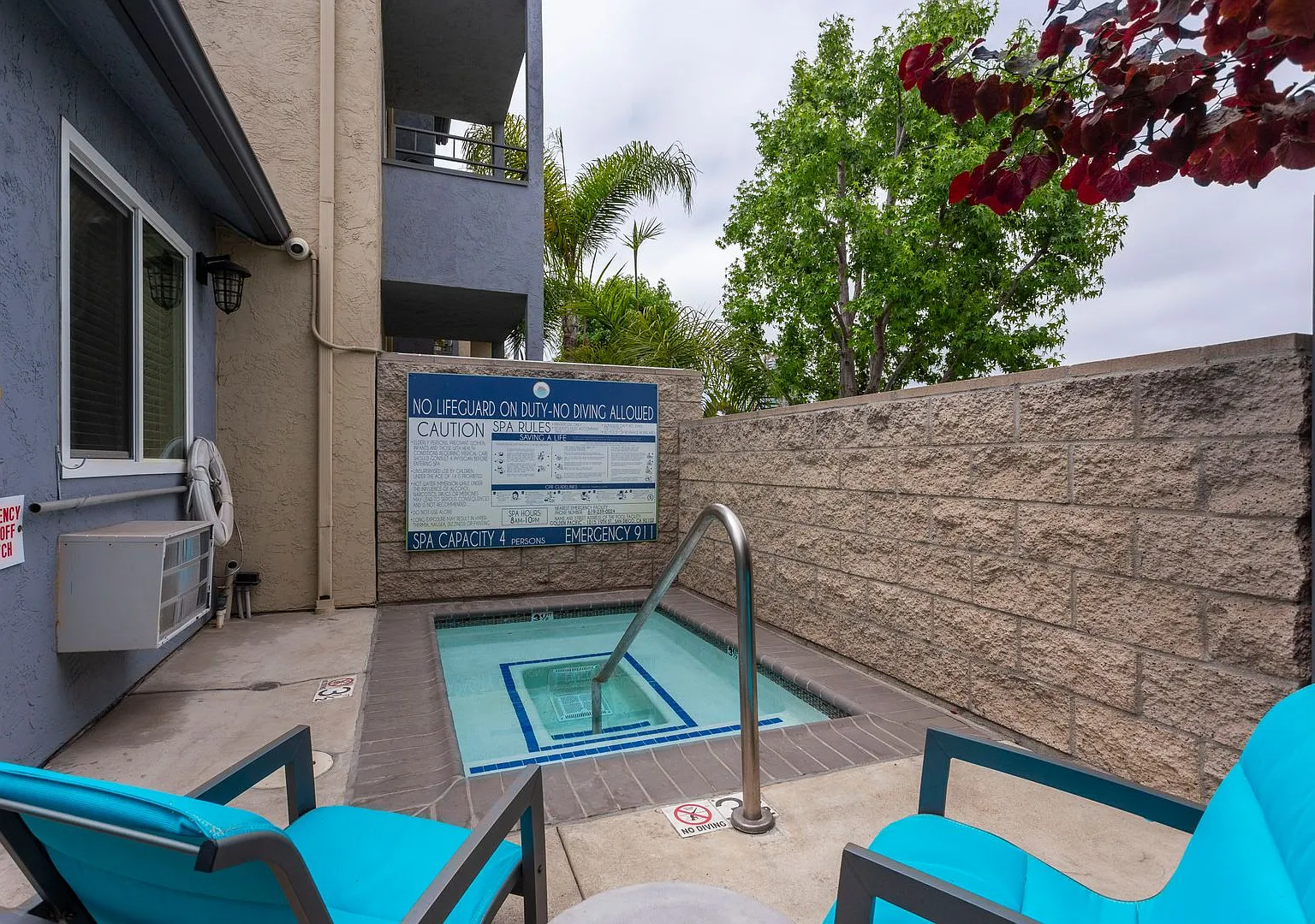 Golden Pacific Apartments — Photo 2