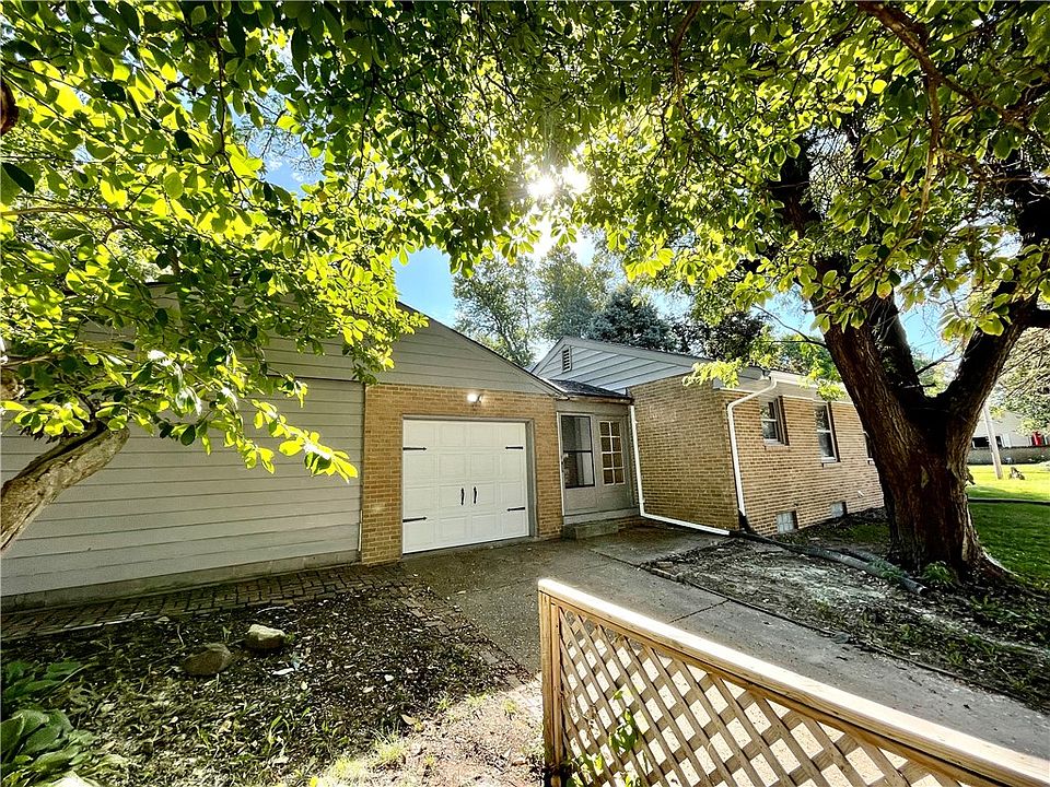 1400 Mattern Ave, Des Moines, IA 50316 Zillow