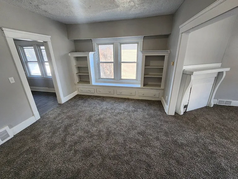 12514 Locke Ave — Photo 11