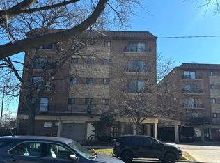 2333 N Neva Ave APT 404C, Elmwood Park, IL