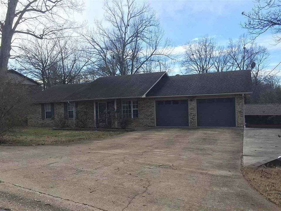 1st image of 2571 Fox Dr