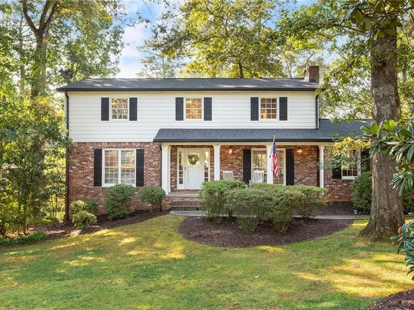 95 Whispering Way, Atlanta, GA 30328
