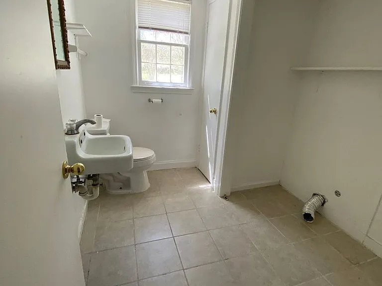 651 Oneta Dr — Photo 11