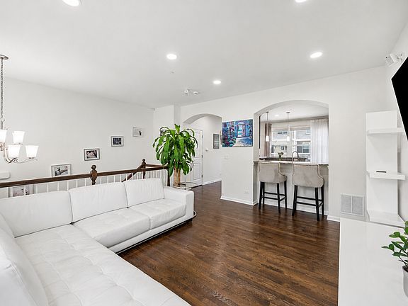 5th image of 3155 Coral Ln #5-33