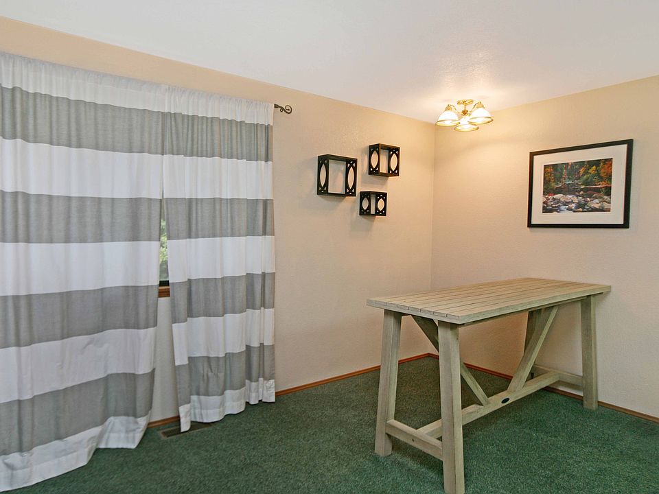 1st image of 13175 Lakeridge Cir NW