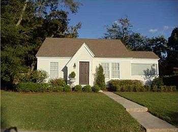 1st image of 2306 Broadmoor Pl