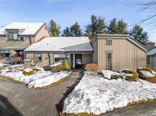 833 Heritage Vlg #B, Southbury, CT 06488