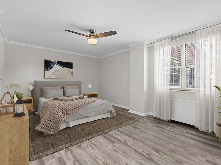 Hawthorne Towers Apartments — Photo 10
