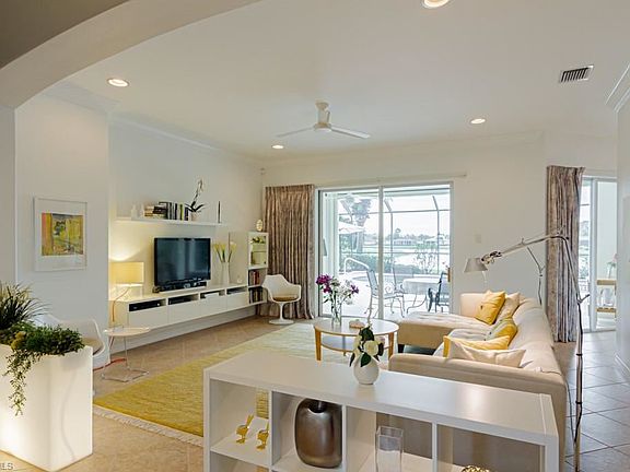5th image of 10520 Bellagio Dr
