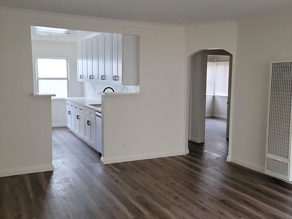 5th image of 2609 Euclid St