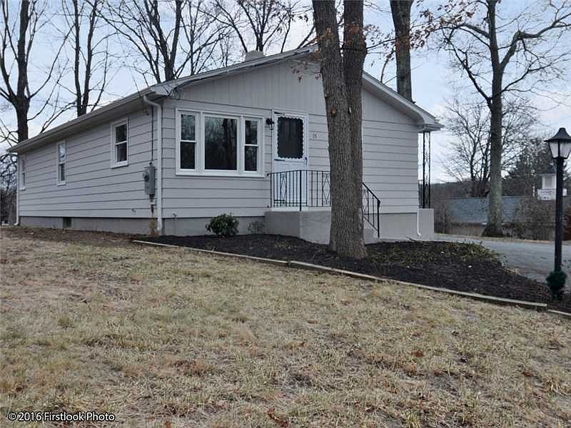 1st image of 15 Kirby Ln