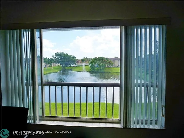 911 Twin Lakes Dr #3-N — Photo 53