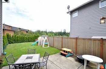 5th image of 22724 NE Fern Reach Cir