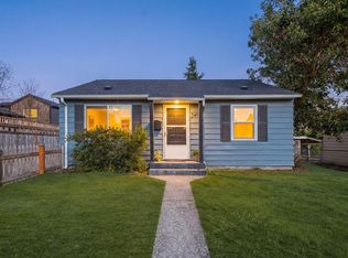 3126 SW 97th St, Seattle, WA 98126