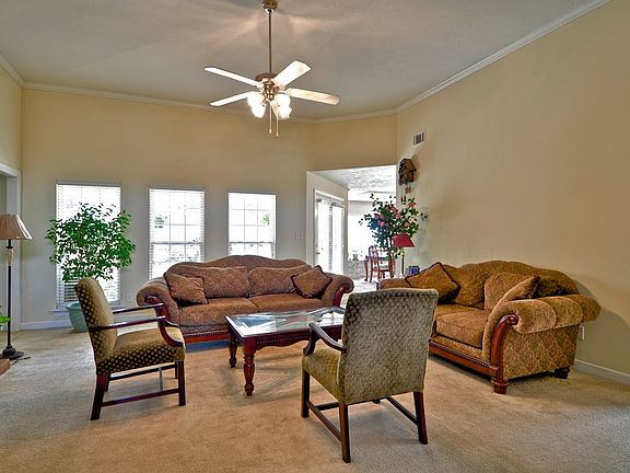 2nd image of 5062 Sussex Dr