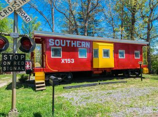 121 Cozy Rose Ln, Candler, NC 28715