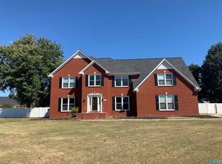 111 Danika Dr NW, Huntsville, AL 35806