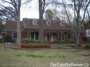 1390 Tuscany Way, Germantown, TN 38138