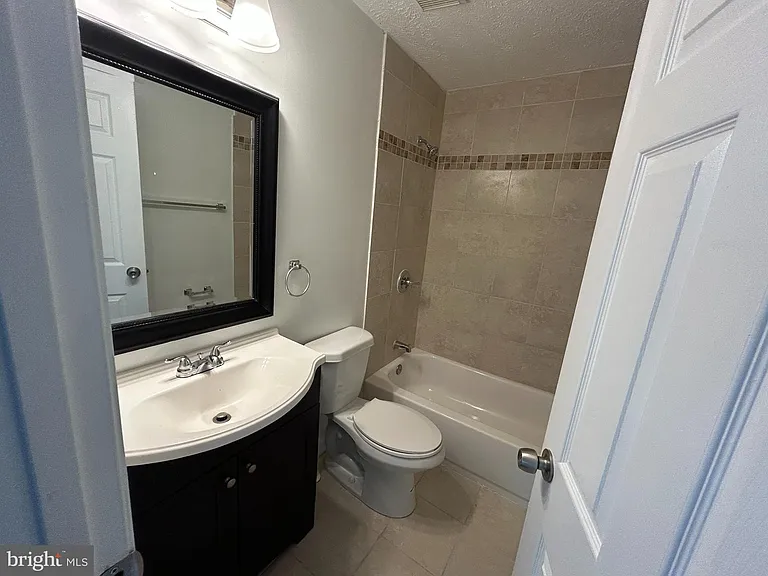 17930 Cottonwood Ter — Photo 16