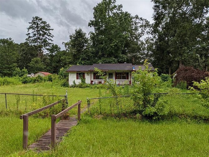 1st image of 27028 Lantern Ln