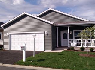 1437 Equestrian Dr, Grayslake, IL 60030