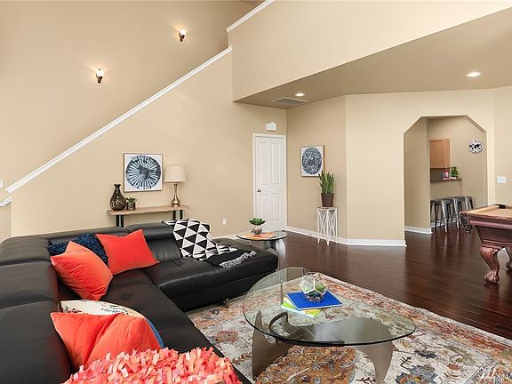 5th image of 23139 NE 8th Pl