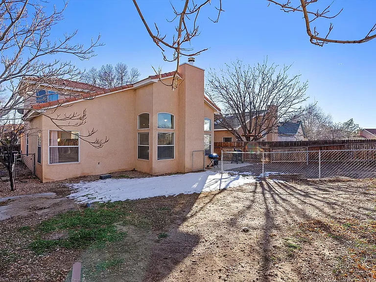 4805 Mesa Prieta Ct NW — Photo 17