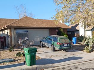 2734 Sunnyvale Rd, Lancaster, CA 93536