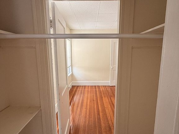 4th image of 124 Hillside Rd #2