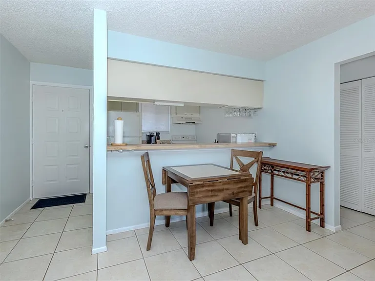 217 Airport Ave W #216 — Photo 16