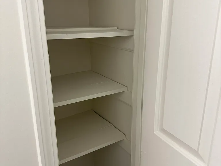 2905 Burch Ave #7 — Photo 40