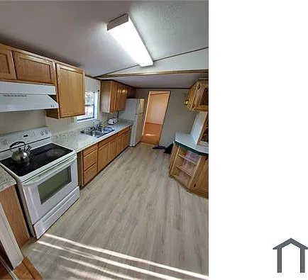 3 bed, 1200 sqft, $1,100 — Photo 2