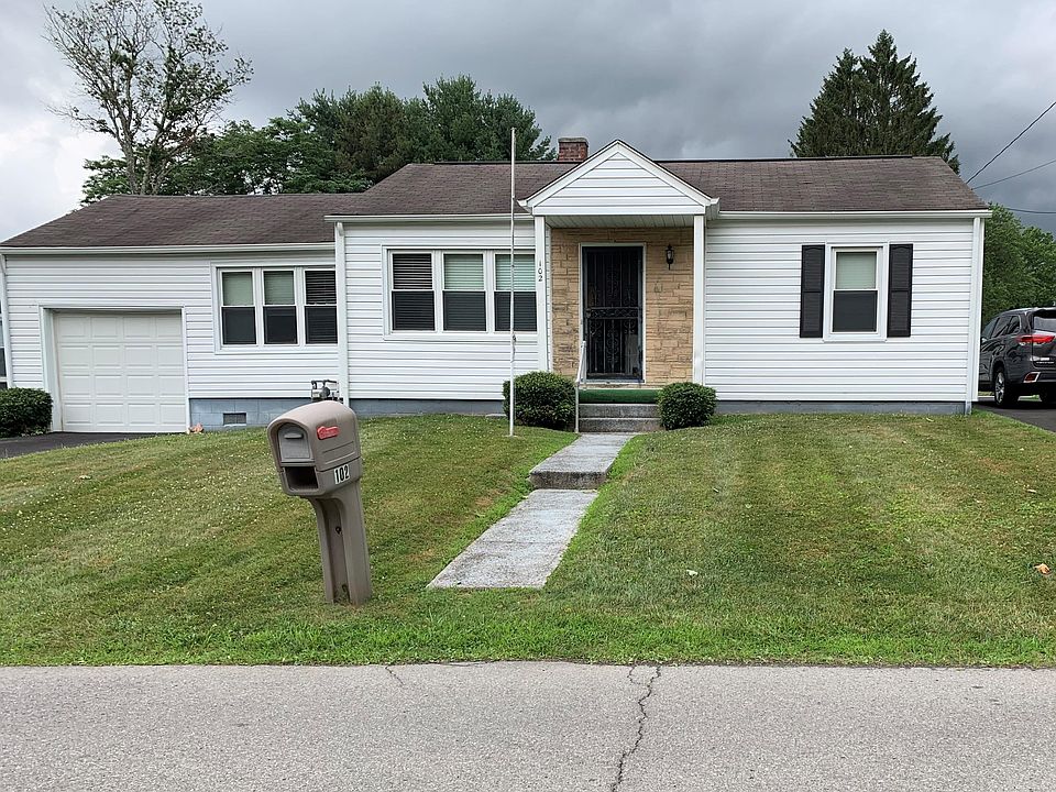 1st image of 102 Parkwood Dr