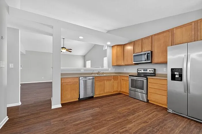 12208 Weathered Edge Dr — Photo 15