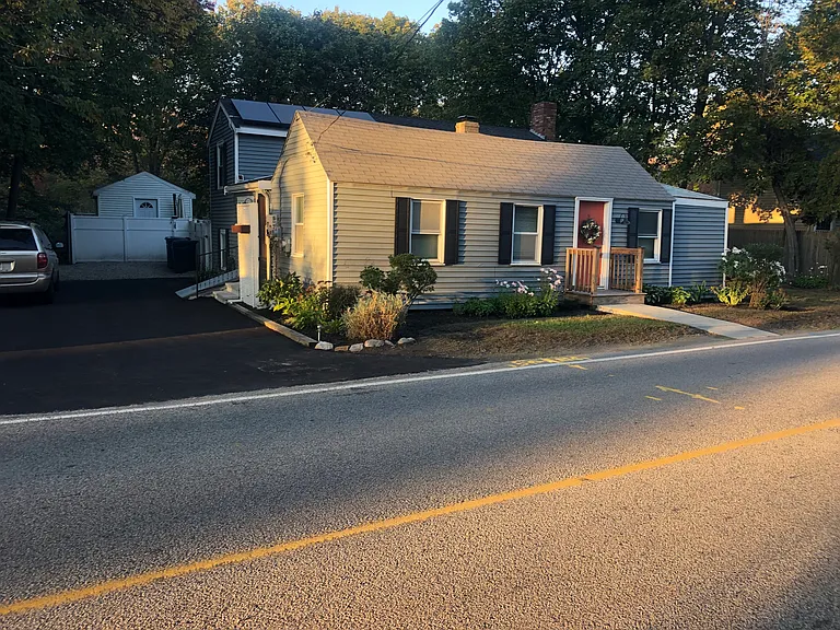 220 Stockbridge Rd — Photo 17