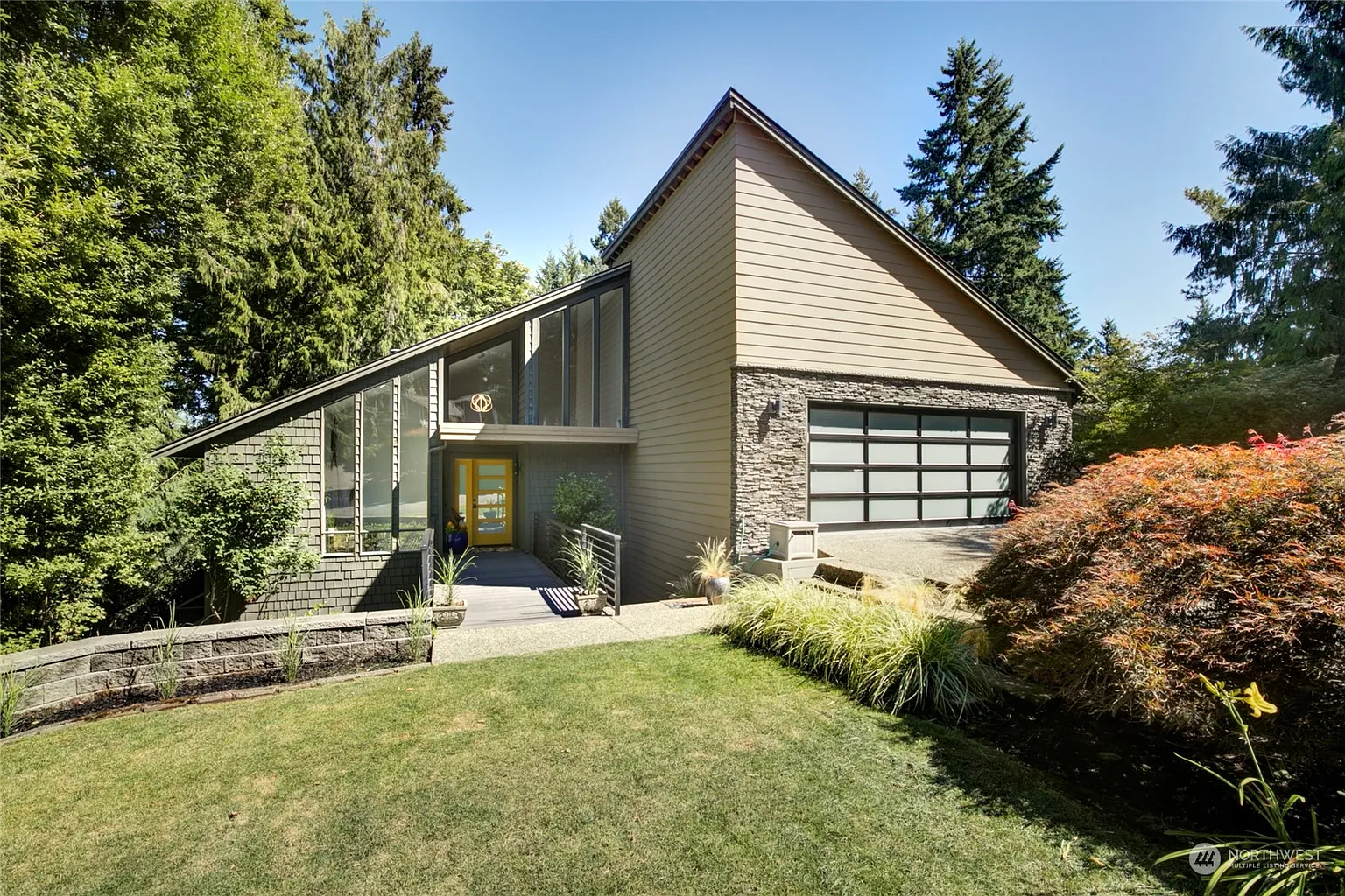 17428 NE 31st Court photo 1