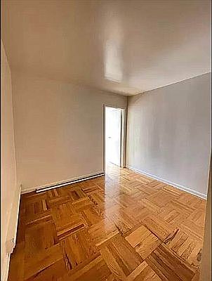 5th image of 243 E 81st St #4C