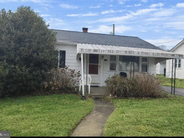 1212 Fuselage Ave, Baltimore, MD 21220