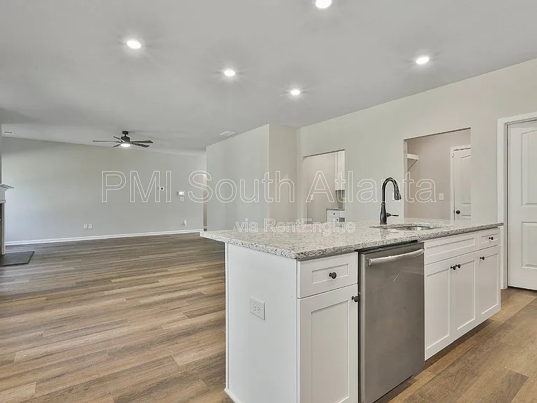 10 Singletree Ln — Photo 20